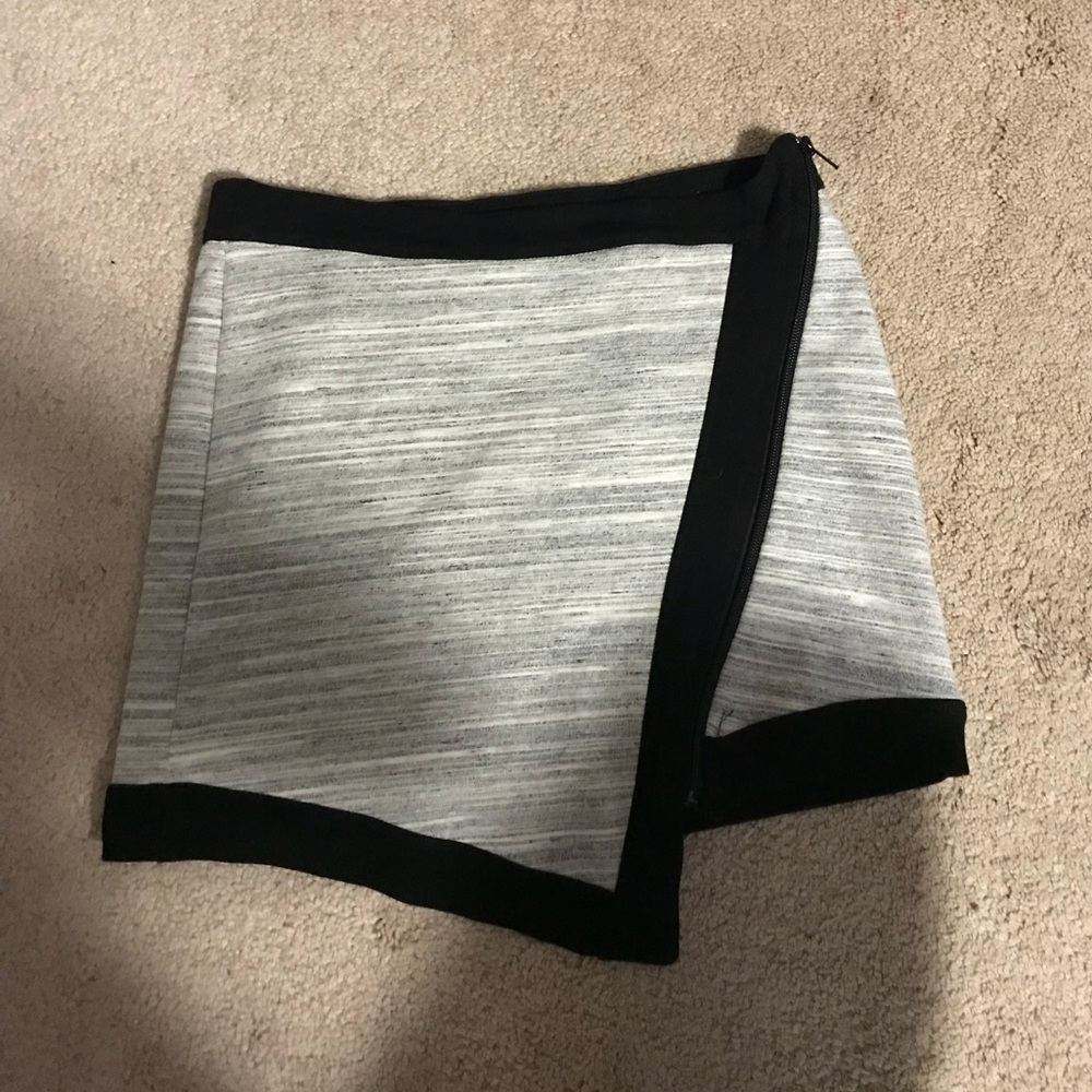 Nation black and white mini skirt